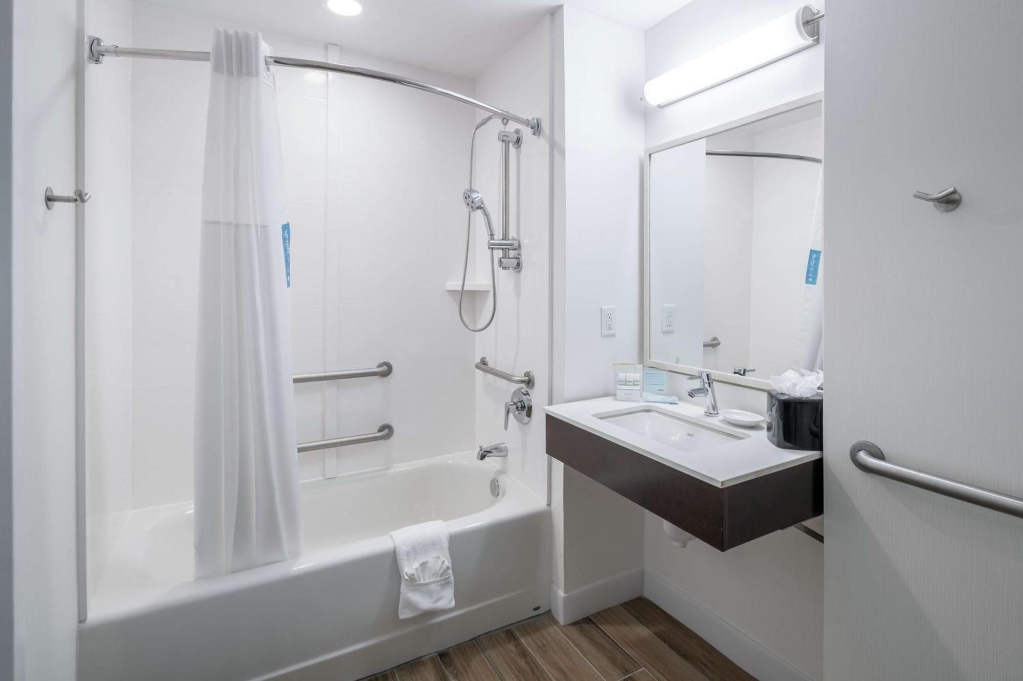 Hampton Inn & Suites Atlanta-Downtown Dış mekan fotoğraf